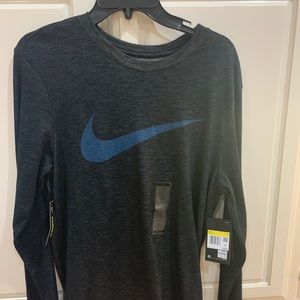 Nike Men’s Shirt